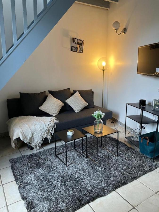 Charmant Studio Avec Mezzanine A 5 Min De La Maison Des Examens Arcueil Kültér fotó